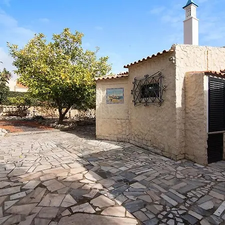 Tigonema Villa *